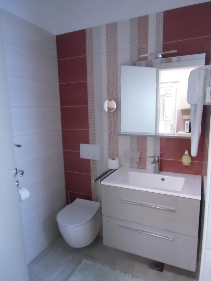 רוביני Apartments Romano מראה חיצוני תמונה