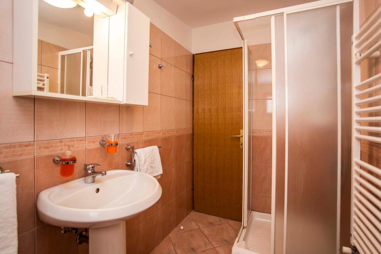 רוביני Apartments Romano מראה חיצוני תמונה